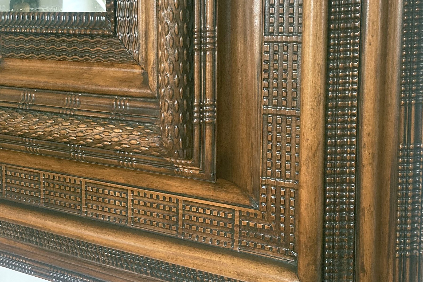 Cadre de miroir sorti de notre atelier