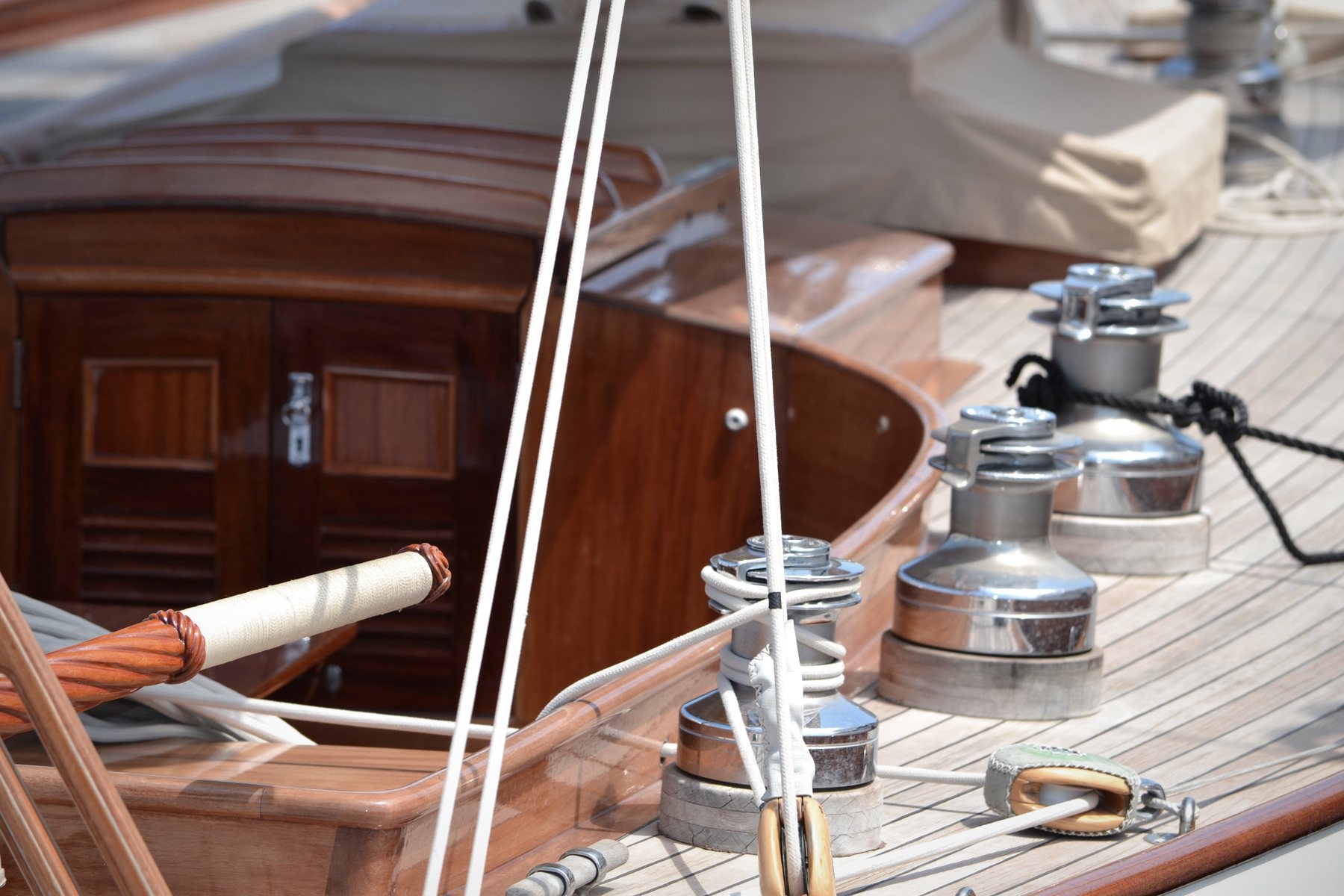 Yachtausbau und Schiffsrestaurierung